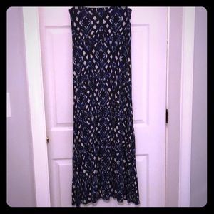 Patterned maxi skirt